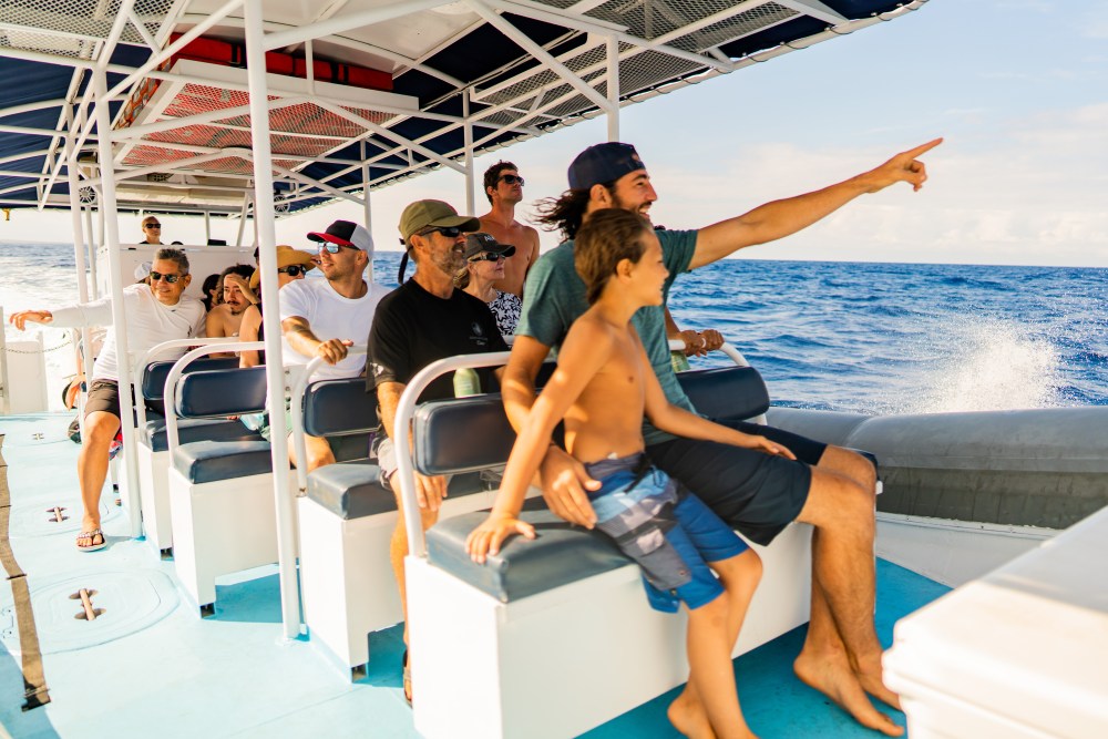 an up close look at the new Body Glove vessel.