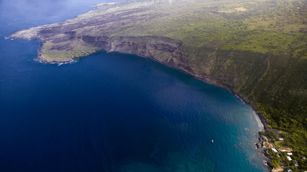 Aerial view of a kealakekua bay